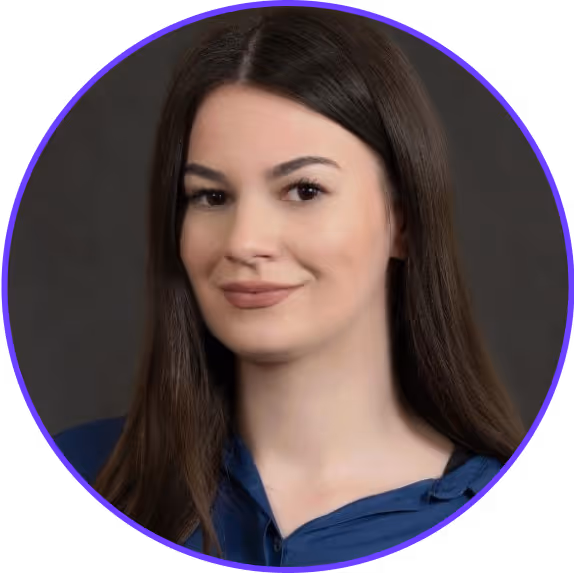 Adela Čizmo - Customer Success Agent ZIK Analytics